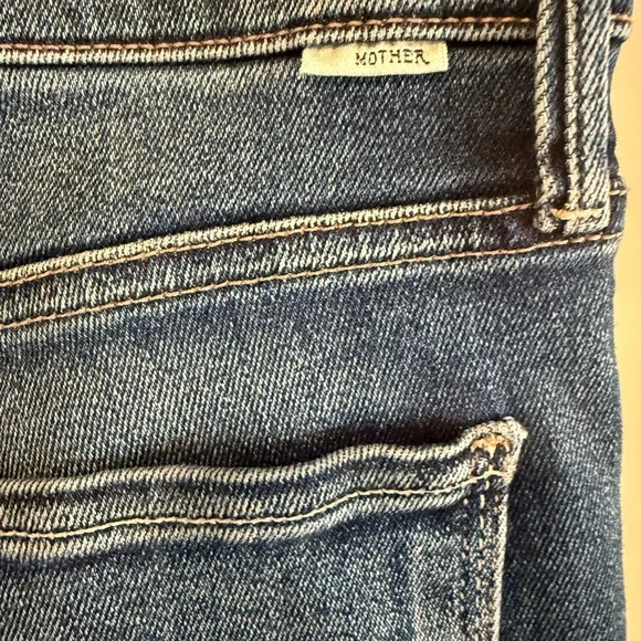 MOTHER ”Lil Doozy Fray”jeans in “Scorching Hot” ✨NWT✨ size 27 - Picture 9 of 10